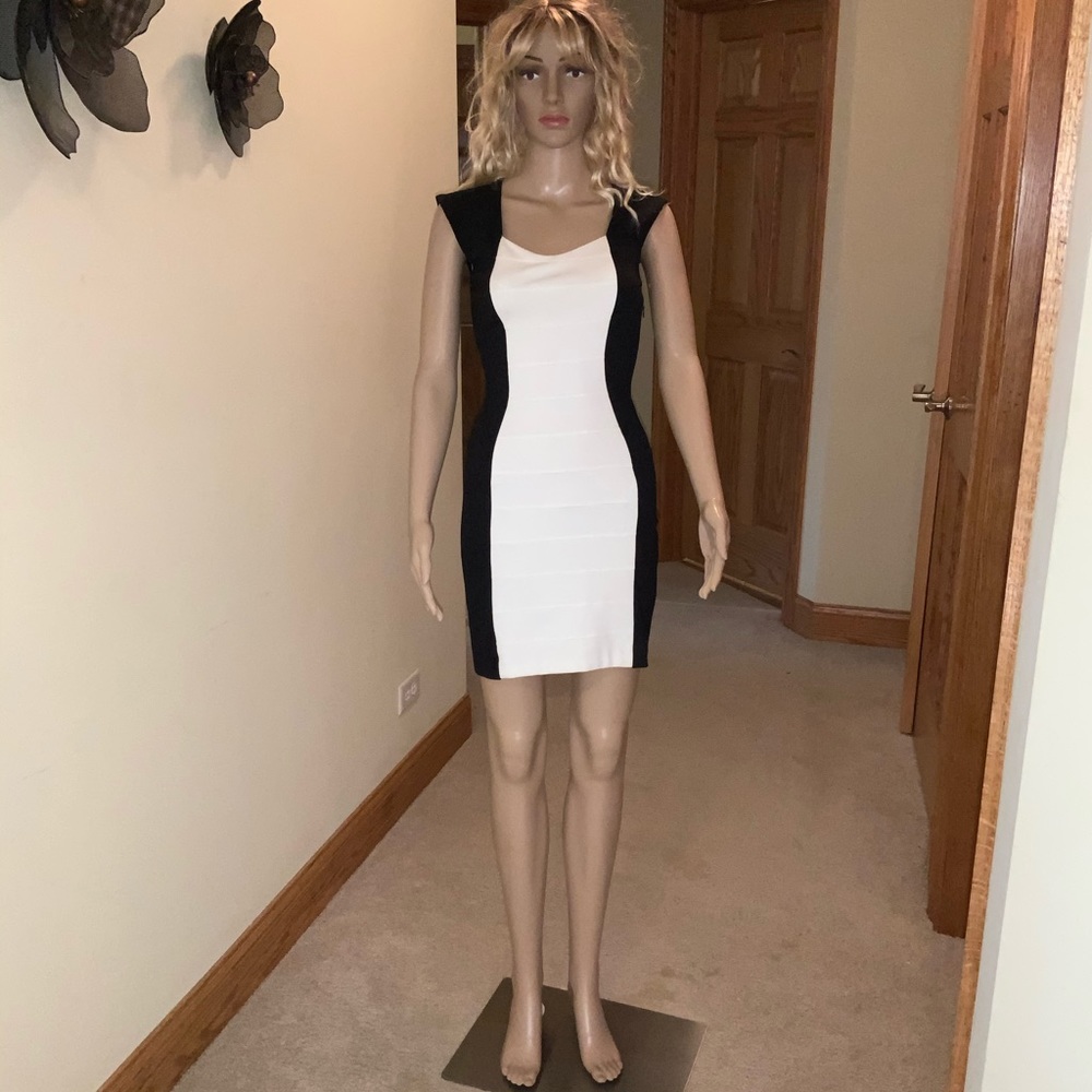👗👗EXPRESS BANDAGE DRESS